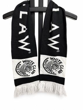 White Claw Logo Knit Scarf - Black & White